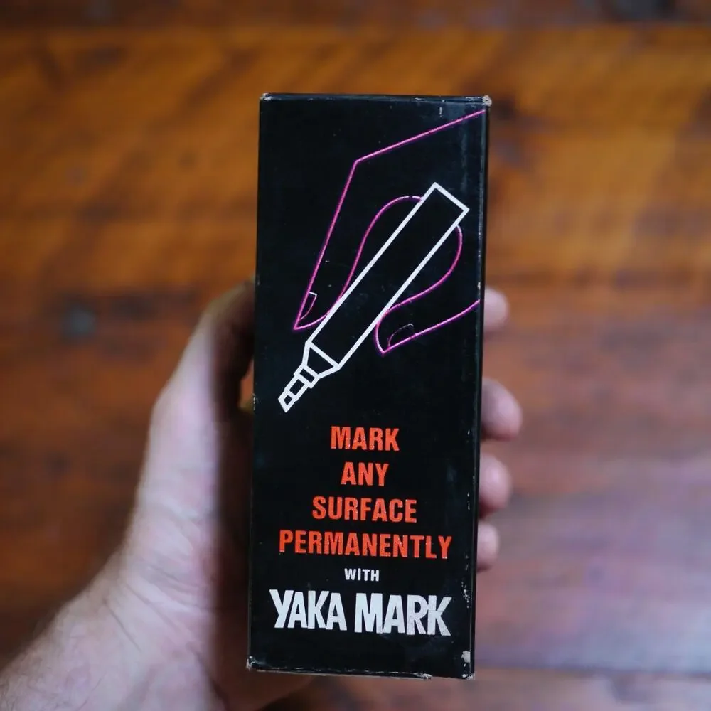 Lot of 12 NEW Vtg MAGIC MARKER Yaka Mark RED Waterproof Permanent Ink PENS